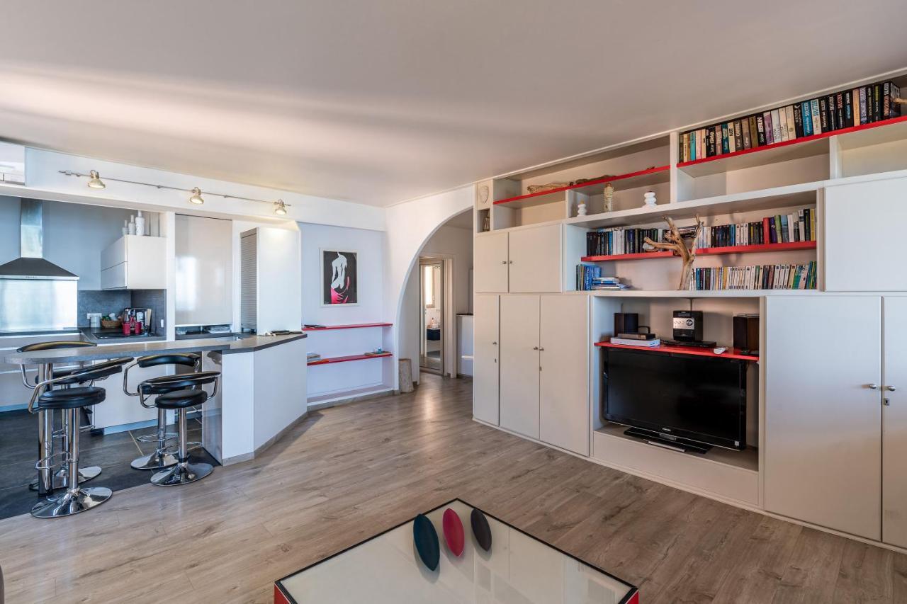 Standing Climatise Vue Apartment